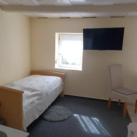 Ferienwohnung, Monteurwohnung Niederottendorf Neustadt in Sachsen Exterior foto