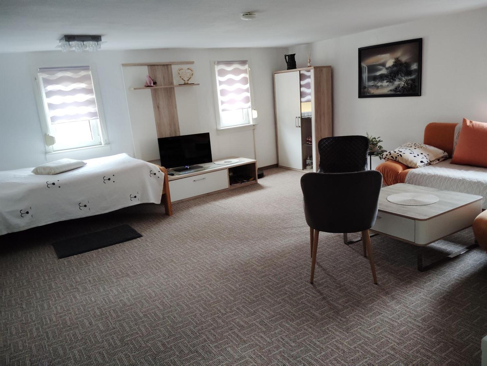 Apartment Ferienwohnung, Monteurwohnung Niederottendorf Neustadt in Sachsen